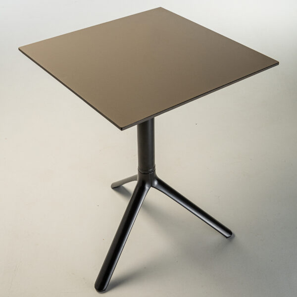 plateaux taupe